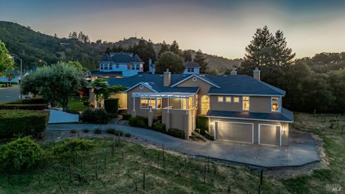 4548 Fable Court, Santa Rosa, CA, 95404 | Card Image