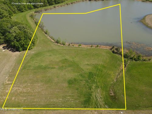 9 Como Trace Dr, Senatobia, MS, 38668 | Card Image