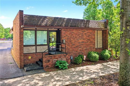 416 Front St, Marietta, OH, 45750-2124 | Card Image