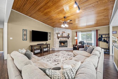 134 Thiele Rd, Lorena, TX, 76655-9761 | Card Image