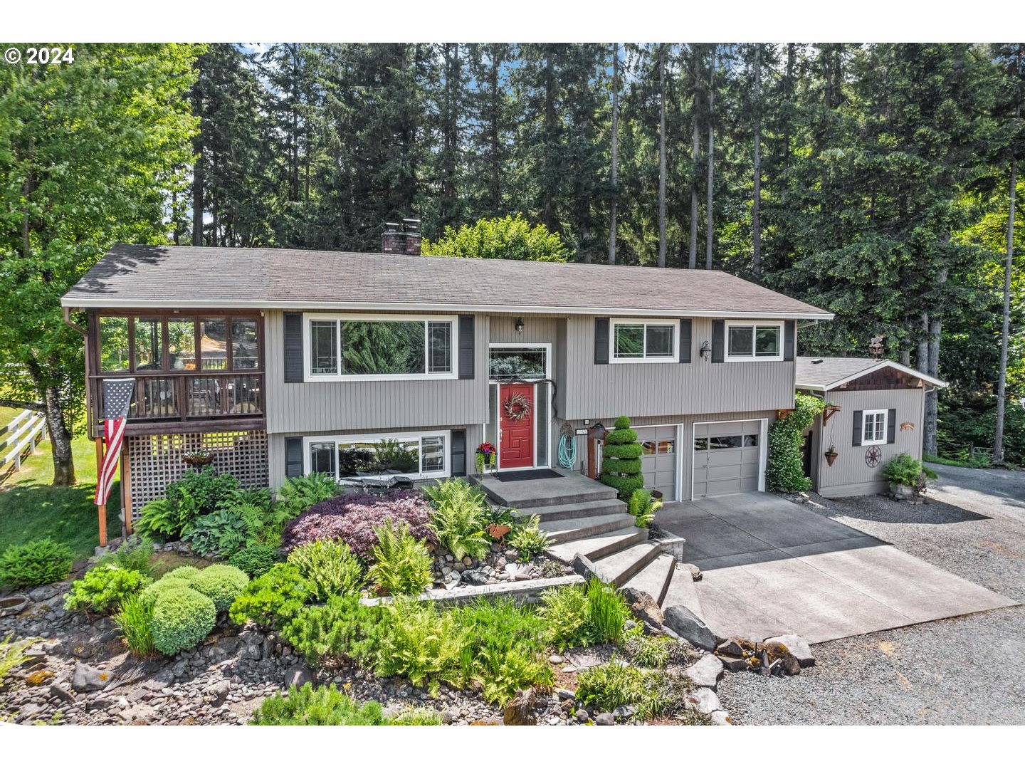 Laura Ln, Estacada, OR 97023