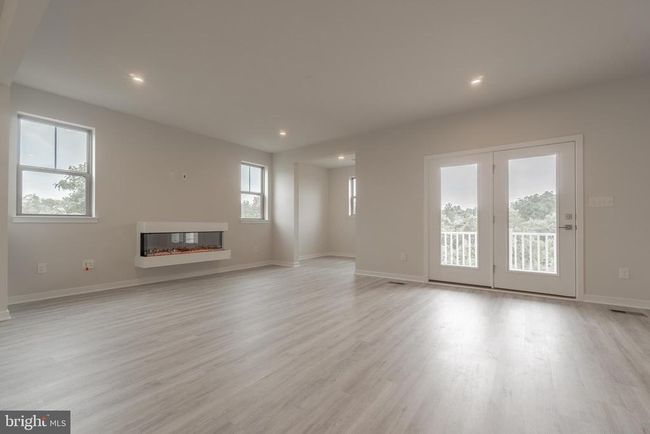 2615 Loganberry Dr, Townhouse with 4 bedrooms, 4 bathrooms and null parking in HERNDON VA | Image 4