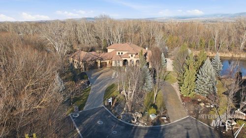 448 E Riversedge Ln, Eagle, ID, 83616-7065 | Card Image