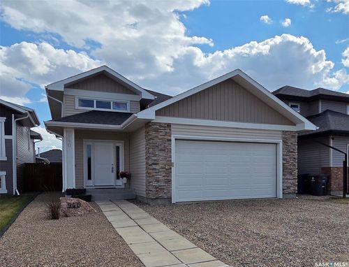 940 Rock Hill Lane, Martensville, SK, S0K0A2 | Card Image