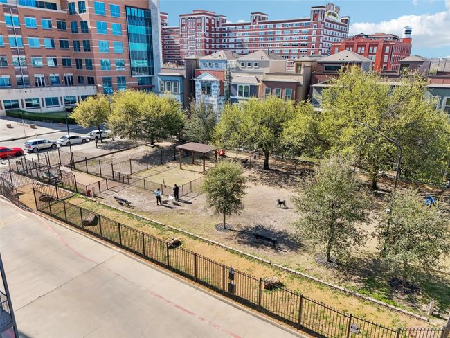 APT-403 - 1001 Belleview St, Condo with 2 bedrooms, 2 bathrooms and null parking in Dallas TX | Image 40