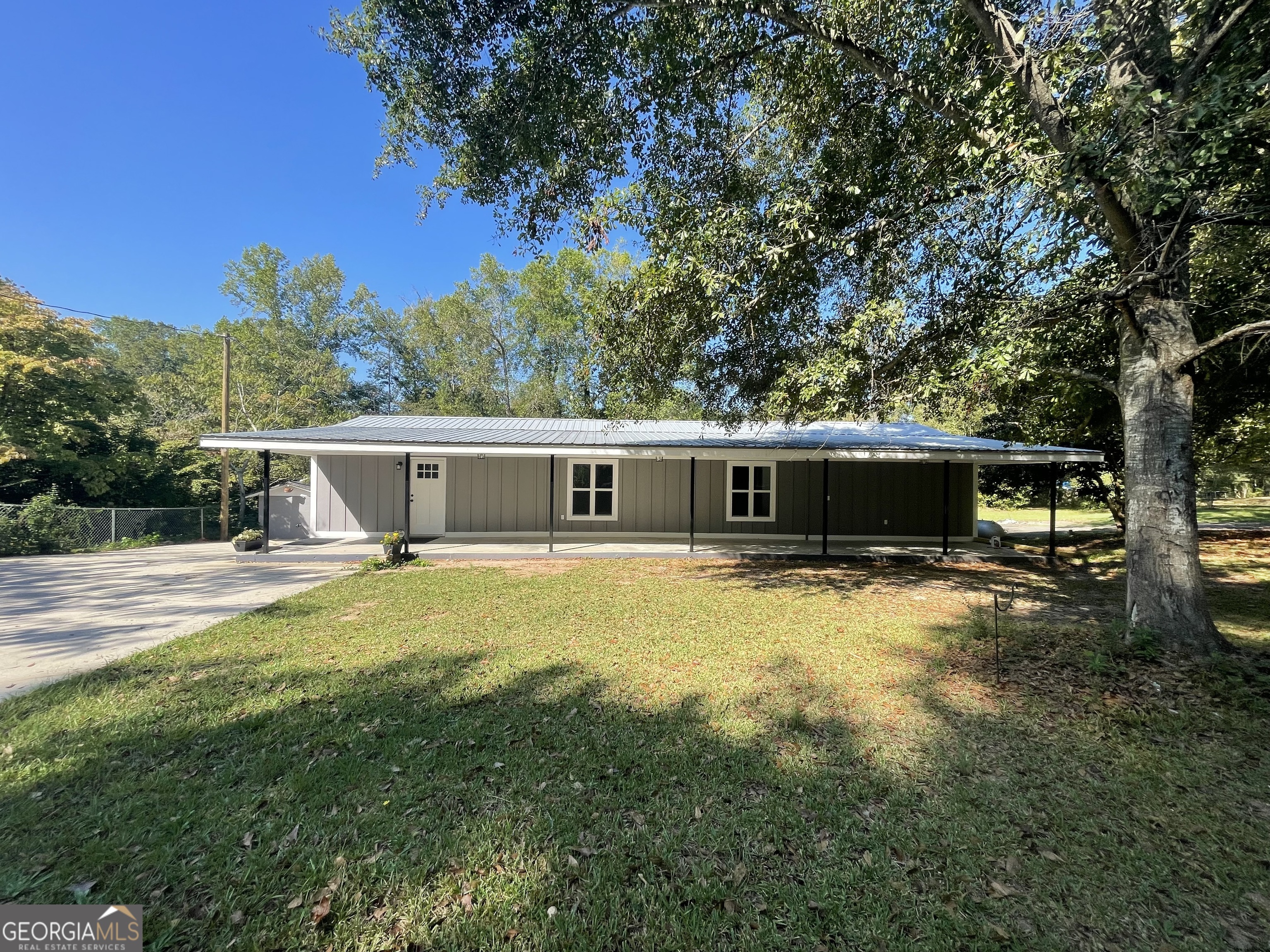 Mallory Dr, Lagrange, GA 30241
