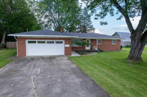 1025 Ash St, Huntington, IN, 46750-4106 | Card Image