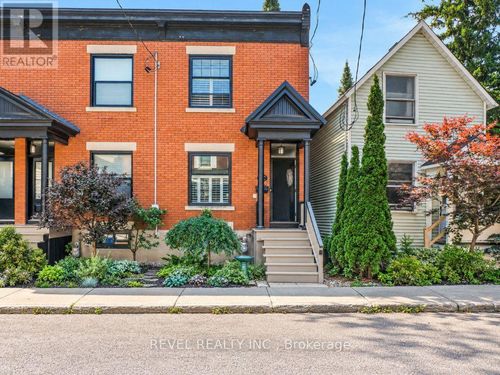 46 Newton St, Ottawa, ON, K1S2S7 | Card Image