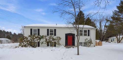 105 Pomeroy Ln, Amherst, MA, 01002-2907 | Card Image
