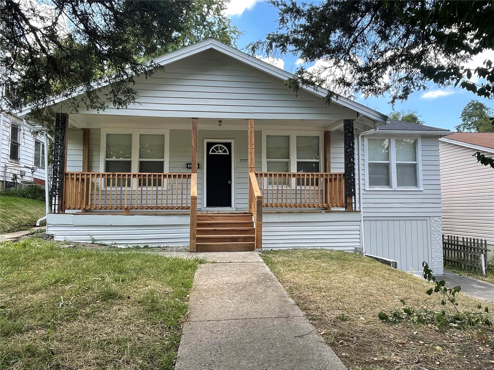 Manola Ave, Saint Louis, MO 63121