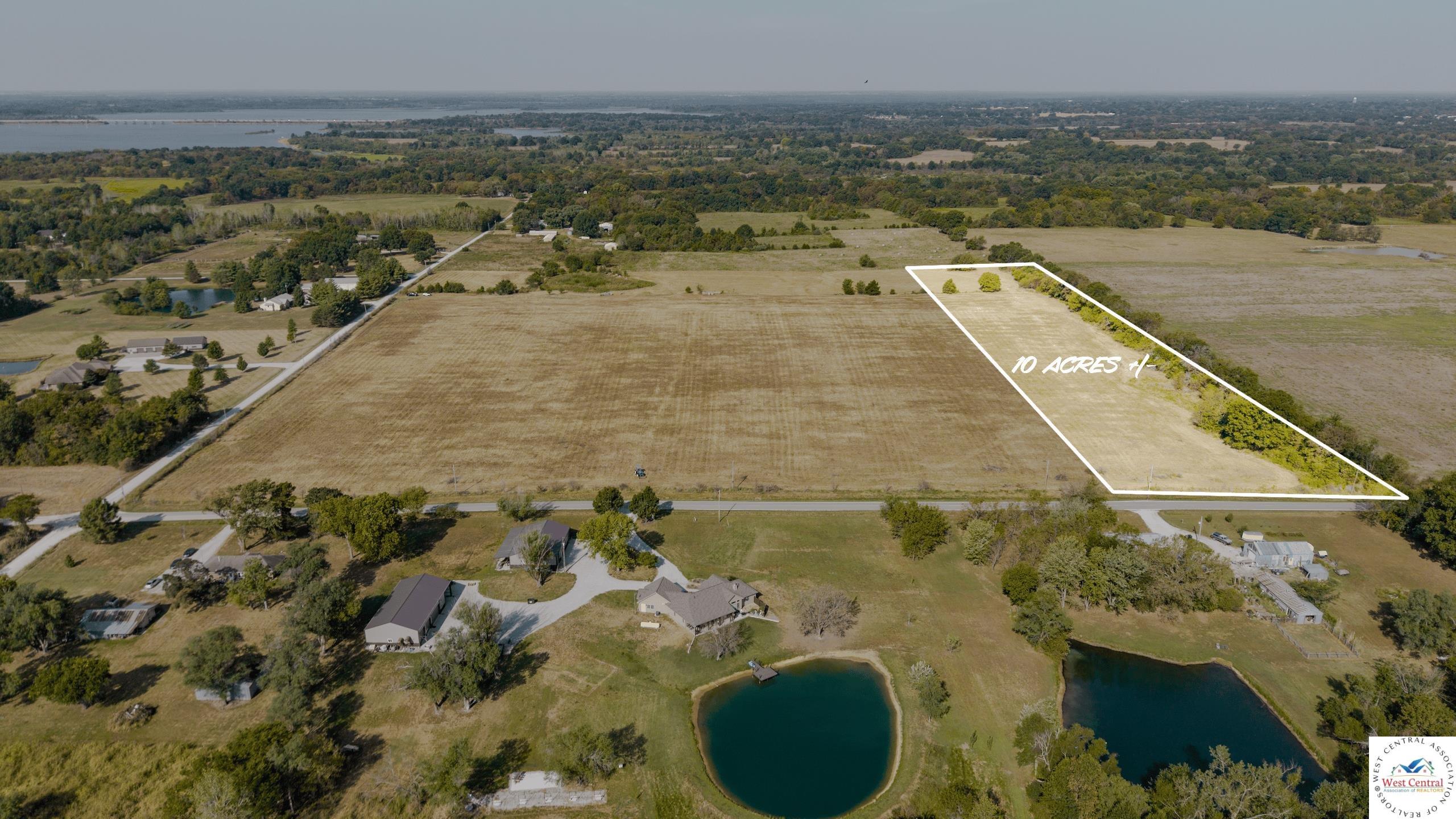 Land in Clinton