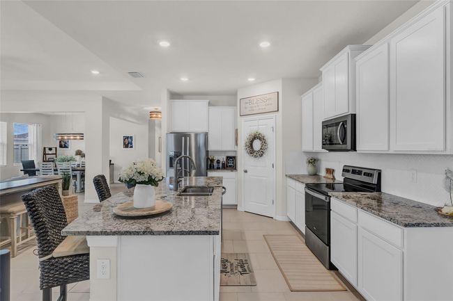 10815 Laxer Cay Loop, House other with 4 bedrooms, 4 bathrooms and null parking in San Antonio FL | Image 19