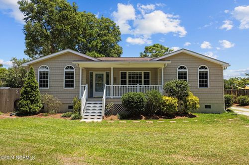 221 Salty Shores Rd, Newport, NC, 28570-5428 | Card Image
