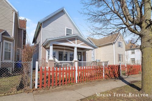 1113 Alpine Ave, Grand Rapids, MI, 49504-4141 | Card Image