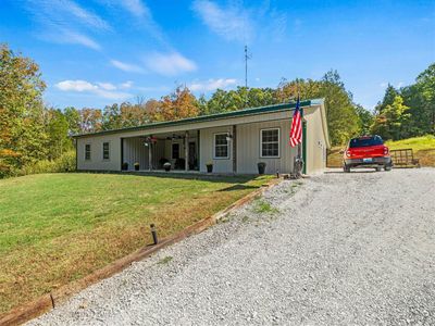 6077 Sandy Creek Road, Home with 3 bedrooms, 2 bathrooms and null parking in Lewisburg KY | Image 3