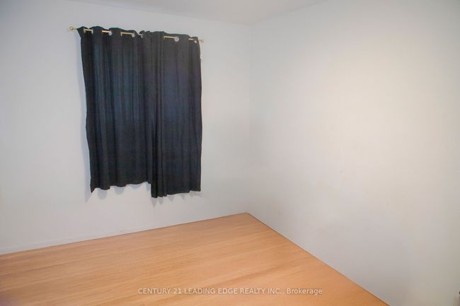 7 Futura Dr, House attached with 6 bedrooms, 2 bathrooms and 4 parking in North York ON | Image 15