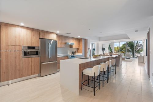 504-10281 W Bay Harbor Dr, Bay Harbor Islands, FL, 33154-1220 | Card Image