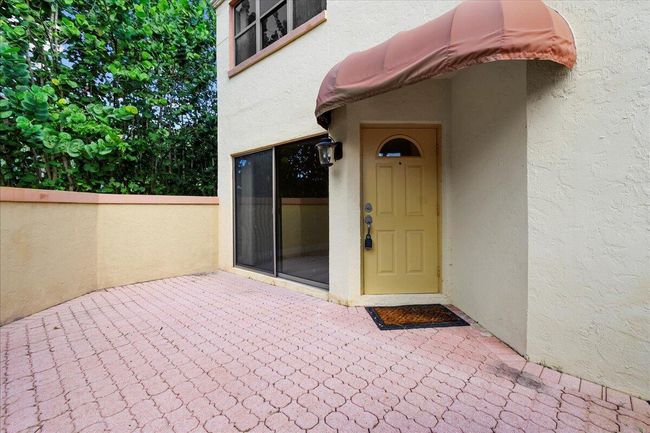 41 Uno Lago Dr, Condo with 2 bedrooms, 3 bathrooms and null parking in Juno Beach FL | Image 31