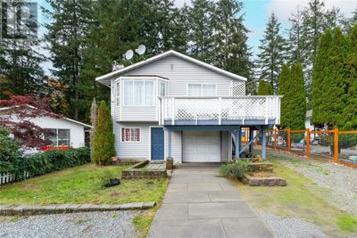 200 Lake Park Rd, House other with 5 bedrooms, 3 bathrooms and 2 parking in Lake Cowichan BC | Image 1