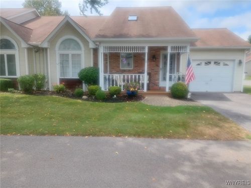 1 Sweet Bay Ln, Amherst, NY, 14221-8302 | Card Image