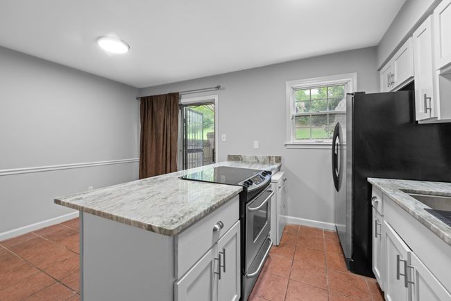 APT-3 - 5686 Quince Rd, Condo with 2 bedrooms, 2 bathrooms and null parking in Memphis TN | Image 4