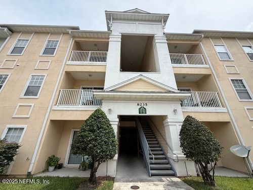 204-8235 Lobster Bay Ct, Jacksonville, FL, 32256-3216 | Card Image