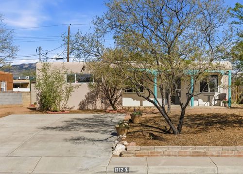812 Madeira Dr Ne, Albuquerque, NM, 87108-1422 | Card Image