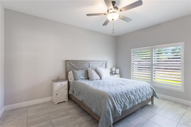 112 Red Maple Burl Cir, House other with 4 bedrooms, 2 bathrooms and null parking in Debary FL | Image 7