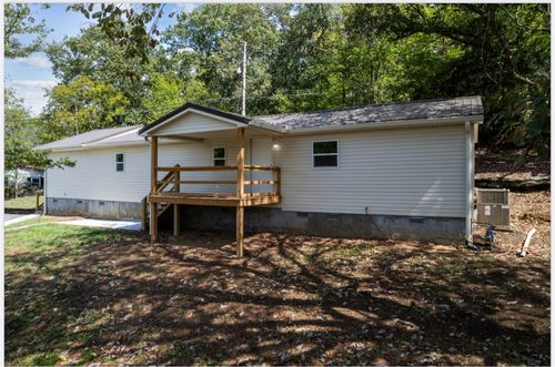 154 Hartsville Pike, Carthage, TN, 37030-2121 | Card Image