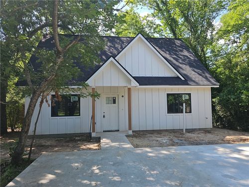 1112 Justine St, Bryan, TX, 77803-2822 | Card Image