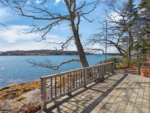 71 Merganser Way, Freeport, ME, 04032 | Card Image