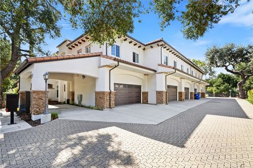 unit-2-3236 Royal Oaks Dr, Thousand Oaks, CA, 91362-3336 | Card Image