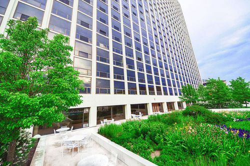 1711-4343 N Clarendon Ave, Chicago, IL, 60613-1587 | Card Image