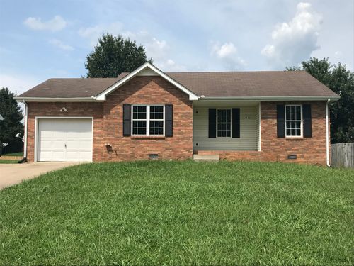 3233 S Senseney Cir, Clarksville, TN, 37042-8121 | Card Image