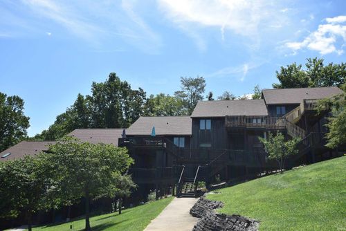 1830 E Eagle Bay Dr, Bloomington, IN, 47401-8308 | Card Image