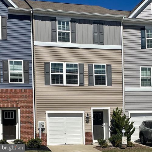 177 Drexel Ct, MARTINSBURG, WV, 25404-1109 | Card Image