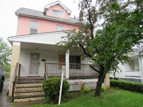 3298 E 143rd St, Cleveland, OH, 44120-4013 | Card Image