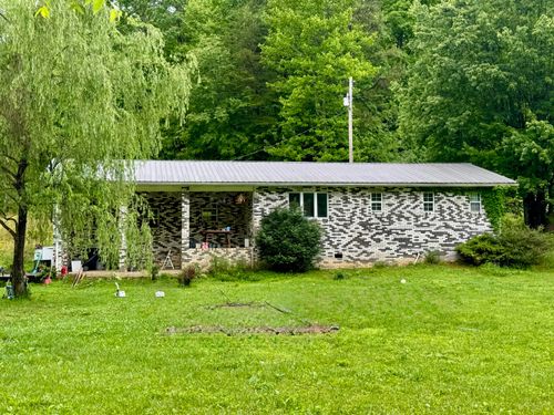 88 Mae Gumm Rd, Tyner, KY, 40486-8064 | Card Image