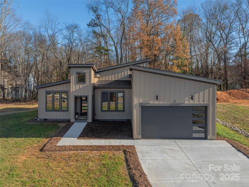 71 Scott Meadows Dr, Asheville, NC, 28801 | Card Image