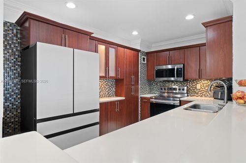 ph09-20100 W Country Club Dr, Aventura, FL, 33180-1687 | Card Image