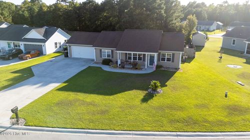 402 S Elisa Ln, Hubert, NC, 28539-4661 | Card Image