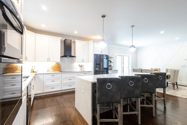 252 Holden St, House other with 4 bedrooms, 3 bathrooms and 8 parking in Holden MA | Image 4