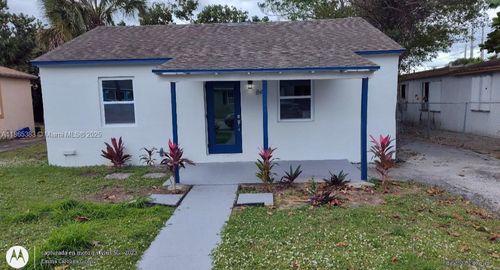 a-849 W 2nd St, Riviera Beach, FL, 33404-7621 | Card Image