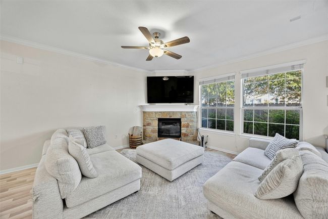 APT-305 - 1101 E Parmer Ln, Condo with 3 bedrooms, 3 bathrooms and 2 parking in Austin TX | Image 5
