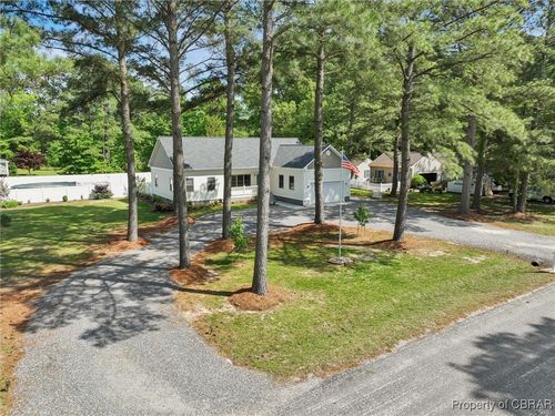 98 Blue Heron Ln, Cobbs Creek, VA, 23035-2077 | Card Image