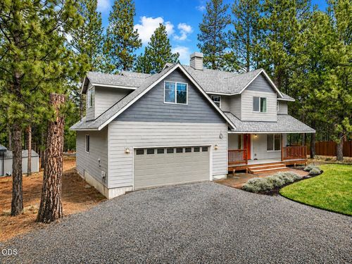 14450 Mountain View Loop, Sisters, OR, 97759-9879 | Card Image