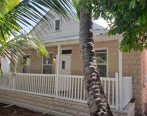 1916 Seidenberg Ave, Key West, FL, 33040-3624 | Card Image