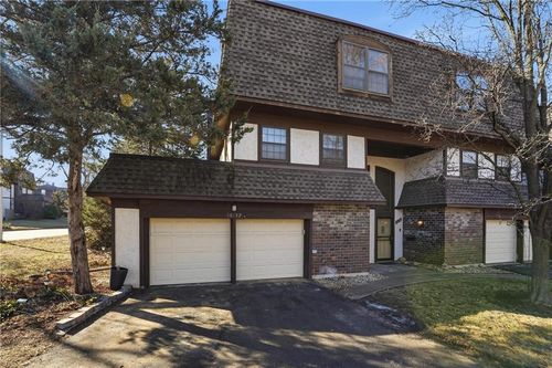 10132 Locust St, Kansas City, MO, 64131-4222 | Card Image