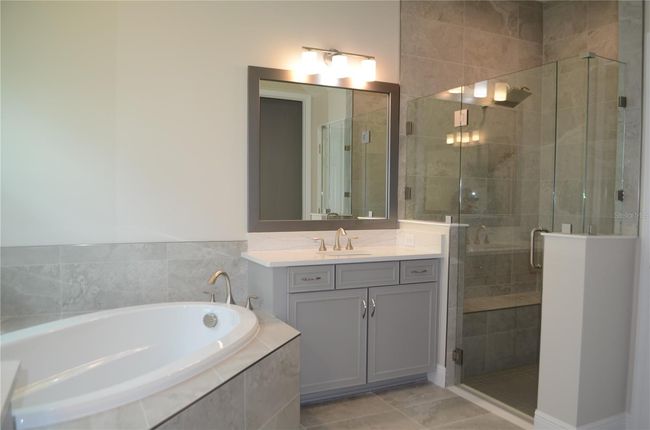 Primary Bathroom | Image 30