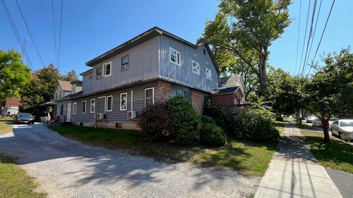 1 Nickwackett St, Rutland, VT, 05701-4005 | Card Image